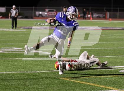 Thumbnail 2 in Victoria East vs Veterans Memorial (UIL 5A Bi-District Playoff) photogallery.