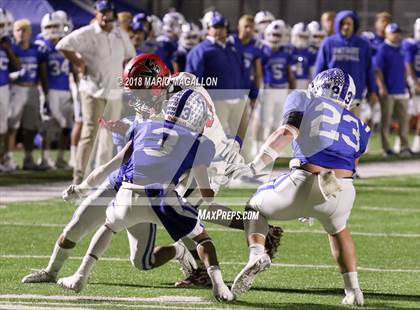 Thumbnail 1 in Victoria East vs Veterans Memorial (UIL 5A Bi-District Playoff) photogallery.