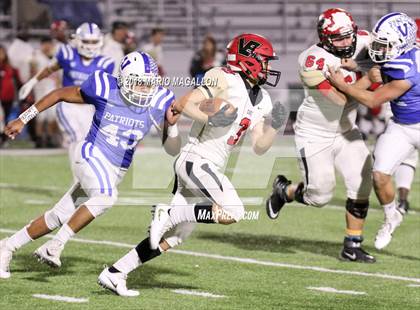 Thumbnail 1 in Victoria East vs Veterans Memorial (UIL 5A Bi-District Playoff) photogallery.