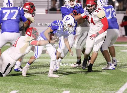 Thumbnail 1 in Victoria East vs Veterans Memorial (UIL 5A Bi-District Playoff) photogallery.