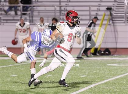 Thumbnail 3 in Victoria East vs Veterans Memorial (UIL 5A Bi-District Playoff) photogallery.