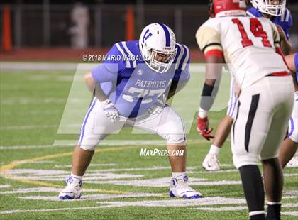 Thumbnail 2 in Victoria East vs Veterans Memorial (UIL 5A Bi-District Playoff) photogallery.