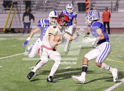 Thumbnail 3 in Victoria East vs Veterans Memorial (UIL 5A Bi-District Playoff) photogallery.