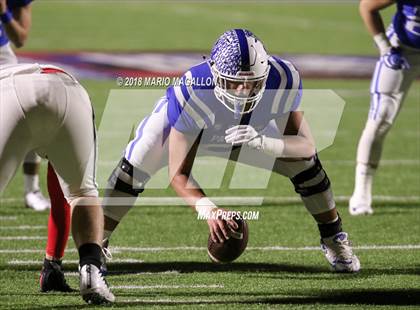 Thumbnail 3 in Victoria East vs Veterans Memorial (UIL 5A Bi-District Playoff) photogallery.