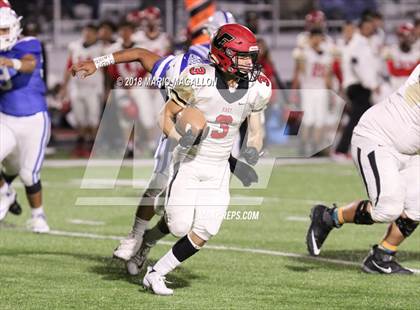 Thumbnail 3 in Victoria East vs Veterans Memorial (UIL 5A Bi-District Playoff) photogallery.