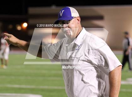 Thumbnail 3 in Victoria East vs Veterans Memorial (UIL 5A Bi-District Playoff) photogallery.