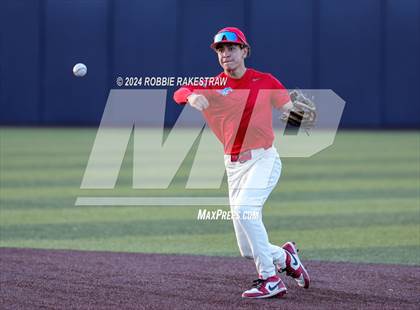Thumbnail 1 in Martin vs. Pearce (UIL 6A Regional Quarterfinal Playoff) photogallery.