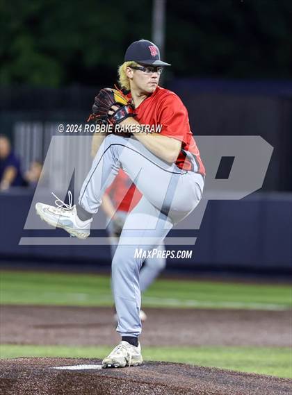 Thumbnail 2 in Martin vs. Pearce (UIL 6A Regional Quarterfinal Playoff) photogallery.