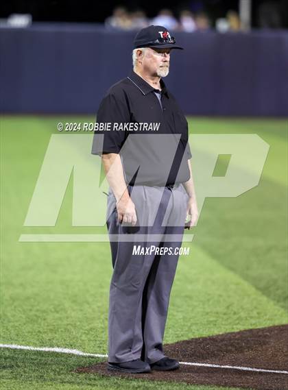 Thumbnail 3 in Martin vs. Pearce (UIL 6A Regional Quarterfinal Playoff) photogallery.