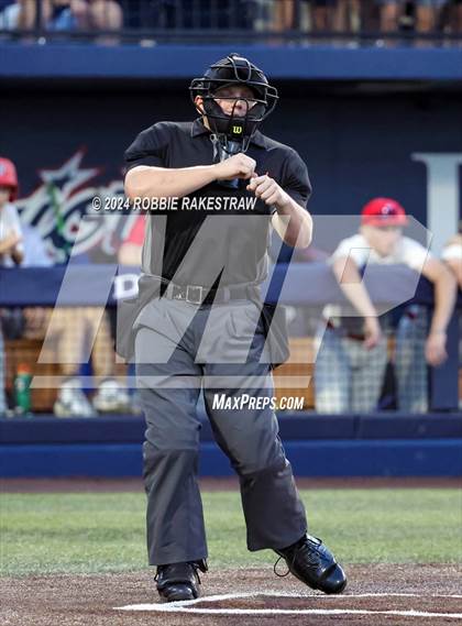 Thumbnail 2 in Martin vs. Pearce (UIL 6A Regional Quarterfinal Playoff) photogallery.