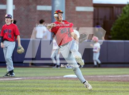 Thumbnail 1 in Martin vs. Pearce (UIL 6A Regional Quarterfinal Playoff) photogallery.