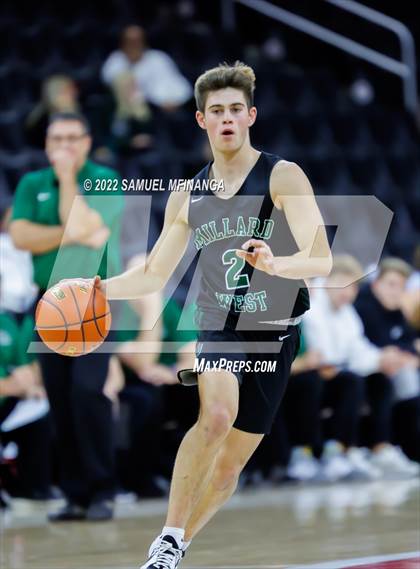 Thumbnail 3 in Papillion-LaVista South vs. Millard West photogallery.