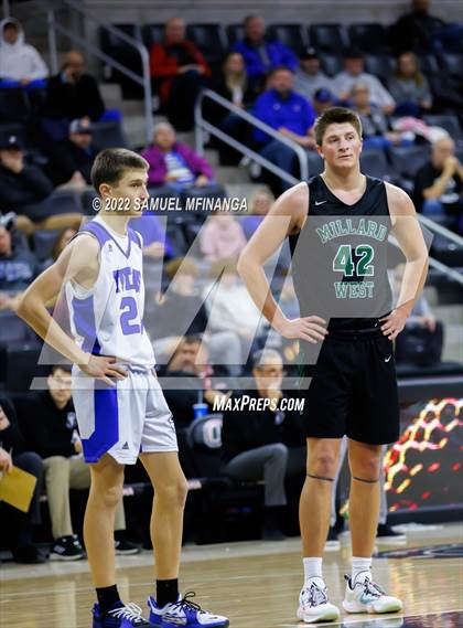 Thumbnail 2 in Papillion-LaVista South vs. Millard West photogallery.