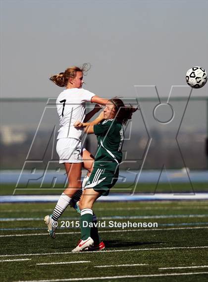 Thumbnail 3 in Mountain View vs. Palo Alto (CIF CCS D1 Final) photogallery.