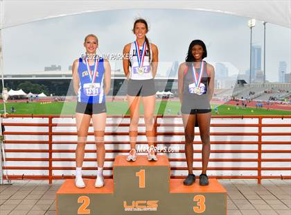 Thumbnail 3 in UIL 2A State Championship (Awards) photogallery.
