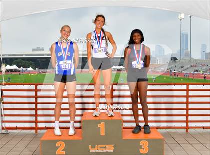 Thumbnail 1 in UIL 2A State Championship (Awards) photogallery.