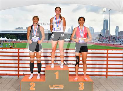 Thumbnail 2 in UIL 2A State Championship (Awards) photogallery.