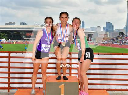 Thumbnail 1 in UIL 2A State Championship (Awards) photogallery.