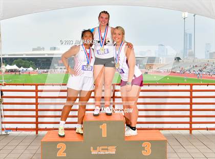 Thumbnail 3 in UIL 2A State Championship (Awards) photogallery.