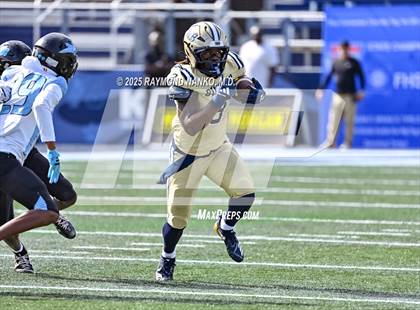 Thumbnail 2 in West Broward vs. West Boca Raton (FHSAA 6A Final) photogallery.