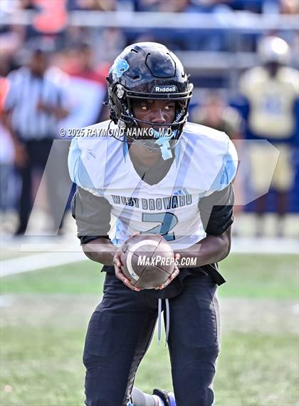 Thumbnail 3 in West Broward vs. West Boca Raton (FHSAA 6A Final) photogallery.