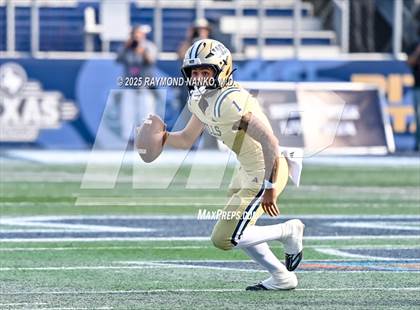 Thumbnail 1 in West Broward vs. West Boca Raton (FHSAA 6A Final) photogallery.
