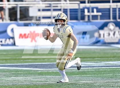 Thumbnail 2 in West Broward vs. West Boca Raton (FHSAA 6A Final) photogallery.