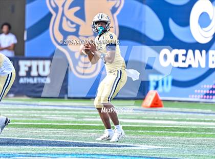 Thumbnail 2 in West Broward vs. West Boca Raton (FHSAA 6A Final) photogallery.