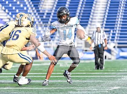 Thumbnail 1 in West Broward vs. West Boca Raton (FHSAA 6A Final) photogallery.