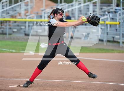 Thumbnail 2 in Shepaug Valley vs. Somers (CIAC Class S Semifinal) photogallery.