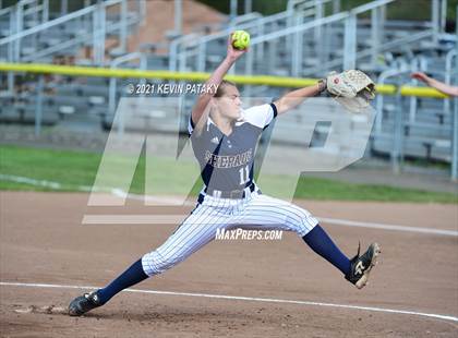 Thumbnail 2 in Shepaug Valley vs. Somers (CIAC Class S Semifinal) photogallery.