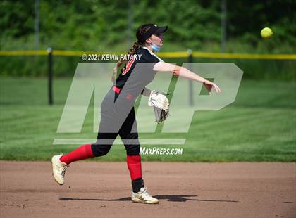 Thumbnail 3 in Shepaug Valley vs. Somers (CIAC Class S Semifinal) photogallery.