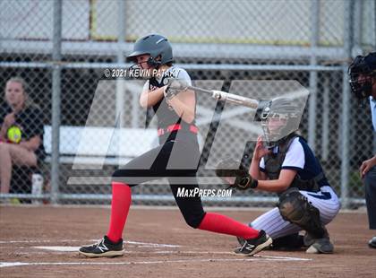 Thumbnail 2 in Shepaug Valley vs. Somers (CIAC Class S Semifinal) photogallery.