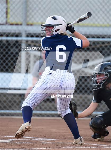 Thumbnail 3 in Shepaug Valley vs. Somers (CIAC Class S Semifinal) photogallery.