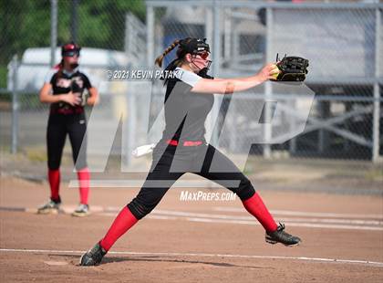 Thumbnail 2 in Shepaug Valley vs. Somers (CIAC Class S Semifinal) photogallery.