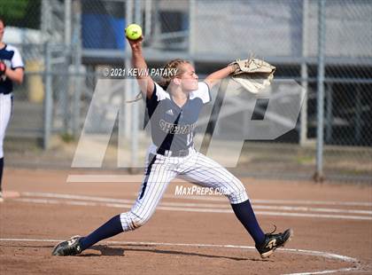 Thumbnail 1 in Shepaug Valley vs. Somers (CIAC Class S Semifinal) photogallery.