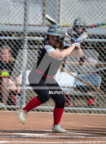Thumbnail 3 in Shepaug Valley vs. Somers (CIAC Class S Semifinal) photogallery.