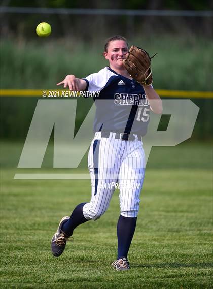 Thumbnail 3 in Shepaug Valley vs. Somers (CIAC Class S Semifinal) photogallery.