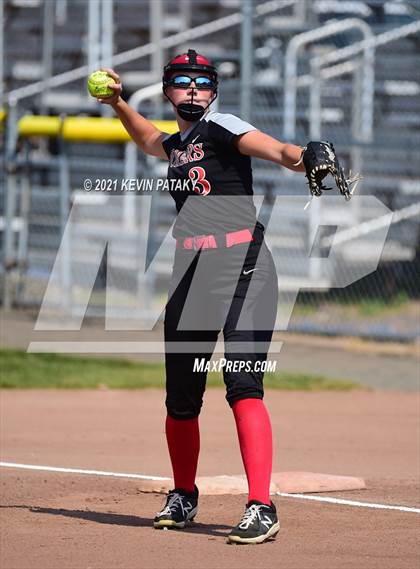 Thumbnail 1 in Shepaug Valley vs. Somers (CIAC Class S Semifinal) photogallery.