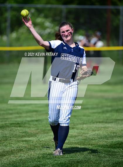 Thumbnail 2 in Shepaug Valley vs. Somers (CIAC Class S Semifinal) photogallery.