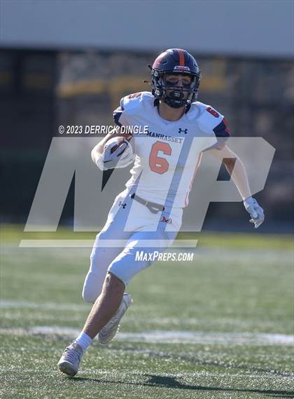 Thumbnail 3 in Manhasset vs. Carey (NYSPHSAA Divison II Quarterfinal) photogallery.