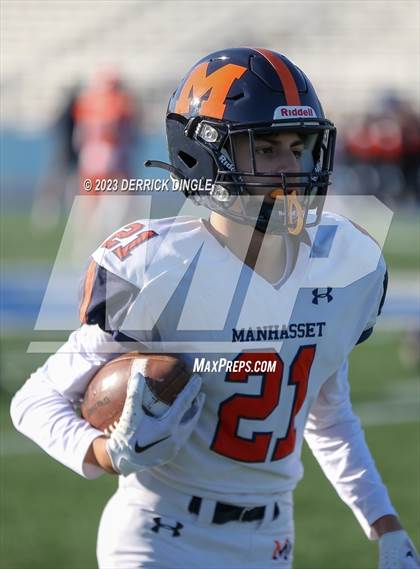 Thumbnail 2 in Manhasset vs. Carey (NYSPHSAA Divison II Quarterfinal) photogallery.