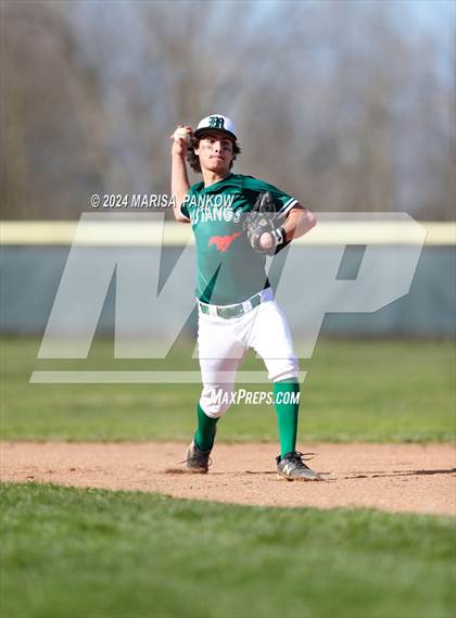 Thumbnail 3 in Bishop Grimes vs Marcellus photogallery.