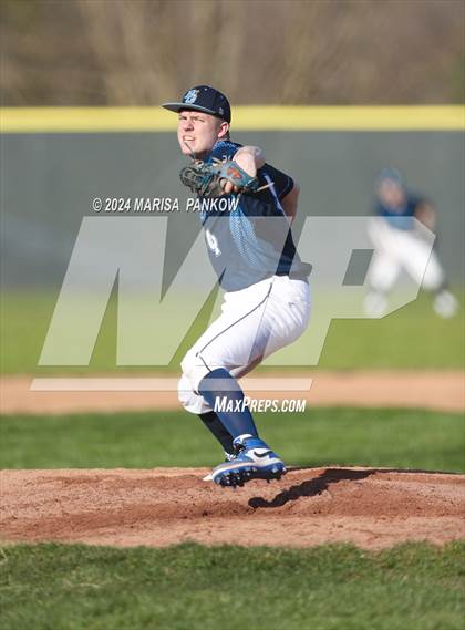 Thumbnail 3 in Bishop Grimes vs Marcellus photogallery.