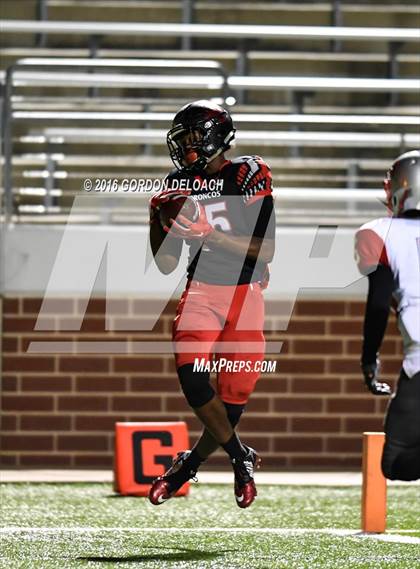 Thumbnail 1 in Spruce @ Mansfield Legacy (UIL Class 5A Division II Area Playoff) photogallery.