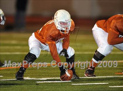 Thumbnail 3 in Bowie vs. Abilene (Texas 5A Region II D2 Final) photogallery.