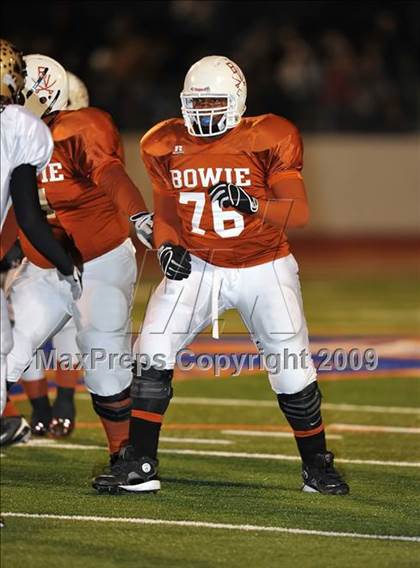 Thumbnail 3 in Bowie vs. Abilene (Texas 5A Region II D2 Final) photogallery.