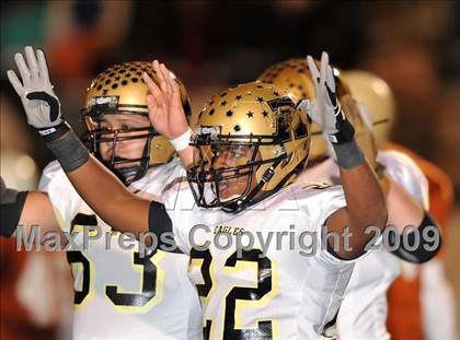 Thumbnail 2 in Bowie vs. Abilene (Texas 5A Region II D2 Final) photogallery.