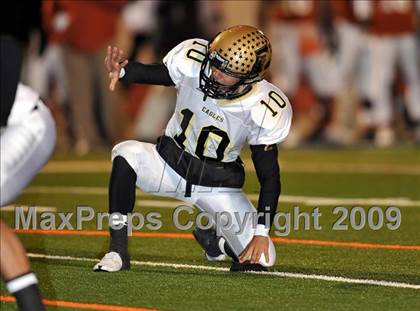 Thumbnail 3 in Bowie vs. Abilene (Texas 5A Region II D2 Final) photogallery.