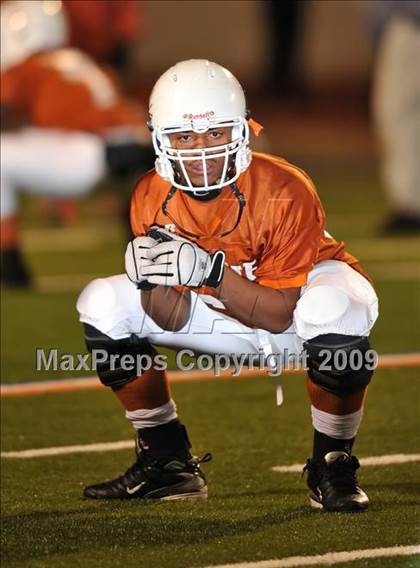 Thumbnail 3 in Bowie vs. Abilene (Texas 5A Region II D2 Final) photogallery.